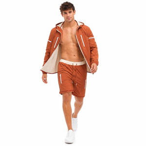 Conjunto de Chaqueta Cortavientos y Pantalones Cortos Deportivos para Hombre, de Nailon Ligero, Marca Privada, Tejido Técnico, Proveedor de Logotipos Personalizados - Product Image 2