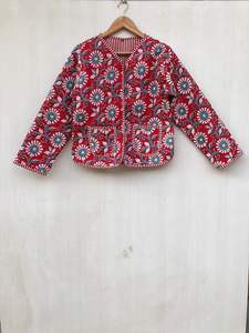 Chaqueta Bomber Acolchada de Algodón Ecológico Reversible con Estampado Floral, Hecha a Mano, Estilo Boho, Manga Corta, Regalo para Ella - Product Image 2