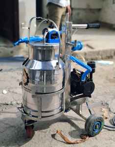 Machine à traire mobile en acier inoxydable avec pompe et moteur à essence, multifonctionnelle, garantie 3 ans pour vaches et buffles - Product Image 2