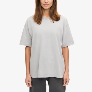 Camiseta Oversize para Mujer con Diseño Único, Logotipo Personalizado, Tela de Algodón de Alta Calidad, Secado Rápido, Transpirable, MOQ Bajo, Estilo Urbano - Product Image 1