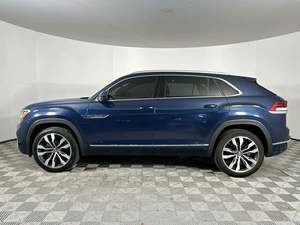 Volkswagen Atlas Cross Sport V6 SEL Premium R-Line 4Motion d'occasion 2021 - Product Image 2