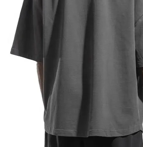 เสื้อยืดคอกลมแขนสั้นลำลองพิมพ์ลายโลโก้ VIENNA INDUSTRY สำหรับผู้ชาย ทรงปกติ ผ้าฝ้าย 100% สไตล์ลำลองแนวสตรีท - Product Image 3