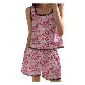 Ensemble pyjama short en coton pur imprimé à la main avec bordure en dentelle, motif floral sans manches, collection Printemps/Été, vente en gros - Product Image 1