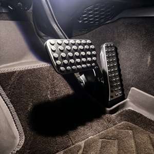 Kits de Interior de Lujo, Cubiertas de Pedales de Freno y Acelerador de Acero Inoxidable para <span class=keywords><strong>Mercedes</strong></span> <span class=keywords><strong>Benz</strong></span> Clase C, E, S, GLC, GLK, GLE, GLS, <span class=keywords><strong>CLS</strong></span>, <span class=keywords><strong>AMG</strong></span> 2008-2020 - Product Image 3