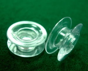 Bobina de plástico para máquina de coser AA0053 | Estuche Transparente de Plástico para Bobinas de Costura, Diseño Redondo y Simple, Accesorio para Máquina de Coser - Product Image 1