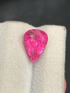 Tourmaline Rubellite Rose Coupe Poire, Lumière Rose Vif, Pierre Précieuse Naturelle Facettée en Vrac pour Bijoux, Qualité Exceptionnelle, Grade Rare, Certifiée par un tiers - Product Image 3