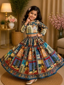 Ensemble jupe et haut traditionnel indien pakistanais pour filles, en organza imprimé, coupe ample, longueur au sol, idéal pour Diwali - Product Image 2