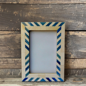 High Quality Modern Style MDF Wooden <b>Photo</b> Frame Decorative Resin Picture Frames for <b>Families</b> - Product Image 6