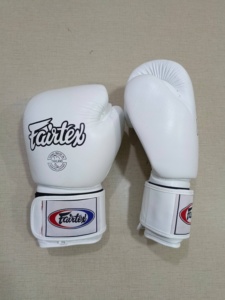 นวมชกมวย Fairtex ปักโลโก้และออกแบบได้ตามต้องการ คุณภาพดี ผลิตจากหนังแท้ รุ่น RL-BG-273 - Product Image 2