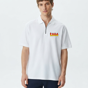 Polo en coton blanc à manches courtes pour homme avec logo personnalisé imprimé par transfert thermique, design décontracté avec fermeture éclair, tissu Oxford respirant - Product Image 1