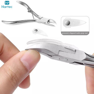 Kit d'outils professionnels de manucure et pédicure en acier inoxydable 6 pièces : coupe-ongles, repousse-cuticules et outil pour l'élimination des ongles incarnés - Product Image 2