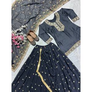 Ensemble de vêtements de fête pour femmes Designer Top Dhoti Jupe Dupatta - Product Image 3