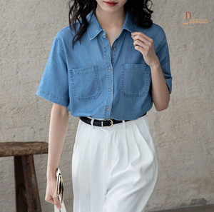 Camisa de mezclilla de manga corta con botones para mujer, cuello vuelto, color sólido, top informal para primavera y verano - Product Image 1