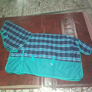 Équipement équestre, couverture d'hiver en polyester combiné, épaisse, imperméable, résistante aux déchirures, en coton, faite à la main, pour la course et l'équitation - Product Image 2