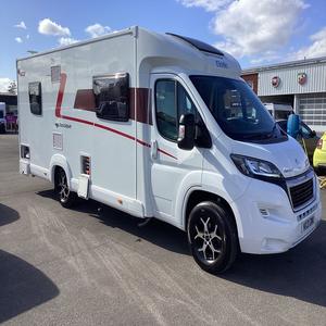 Compre Autocaravana Familiar de Lujo Usada 4x4, Casa Móvil de Fibra de Vidrio para Campamentos de Aventura, Viajes Todoterreno, Apta para 4-6 Personas - Product Image 1