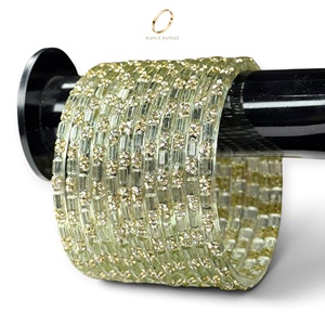 Ensemble de bracelets artisanaux plaqués or avec zircon et verre blanc transparent style goutte de pluie du Cachemire pour femmes, bijoux de mariée indiens, vente en gros - Product Image 1