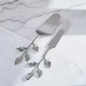 Premium Stainless Steel <b>Cake</b> <b>Server</b> Set Decorative <b>Cake</b> Knife for Wedding and Celebration Tables - Product Image 4