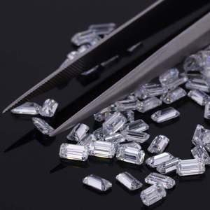 เพชรทรงเหลี่ยมมรกต น้ำหนักรวม 16.40 กะรัต ผลิตในห้องปฏิบัติการ ความใส VVS-VS สี D-E ขนาด 6.00 ถึง 4.00 มม. ได้รับการรับรองจาก IGI สำหรับทำเครื่องประดับแหวน - Product Image 2