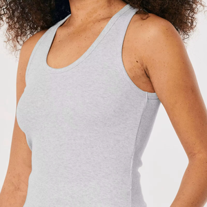 Women Solid Color Scoop Neck Knitted Tank <b>Top</b> Breathable Regular Length Minimalist Style <b>Low</b> Moq Wholesale Price High Quality - Product Image 3