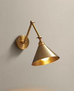 Construction en laiton massif de qualité supérieure, résistant aux intempéries et à la rouille pour une utilisation en extérieur, installation murale facile. - Product Image 2