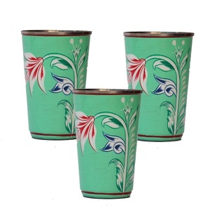 Verres à boire en cuivre au design attrayant avec impression d'autocollants design, lot de trois pour les festivals traditionnels et les événements mémorables - Product Image 1