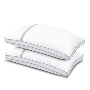 ปลอกหมอนสี่เหลี่ยมสีขาวสไตล์มินิมอล ชุดหมอนสำหรับเตียง - Product Image 1