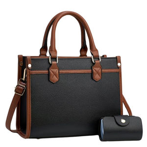 Sacs fourre-tout décontractés en cuir élégants pour femmes Luxe Enterprises 2026 avec fermeture éclair, motif uni, sans poignées, fabriqués au Pakistan - Product Image 4