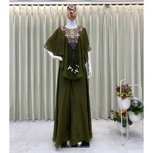 เสื้อท็อปผ้าเรยอนแฟนซีและกางเกงขายาวทรงปล่อยสำหรับงานปาร์ตี้ - Product Image 4