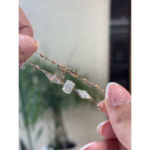 Bracelet élégant en or massif avec trois pierres en diamant de laboratoire de forme losange, 3,06 carats VVS VS EF, bijoux fins pour femmes - Product Image 3
