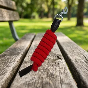 Cuerda de nailon trenzado para caballos Annabelle Equestrian con extremos de cuero negro y marrón y clip metálico de cierre rápido, fabricante. - Product Image 1