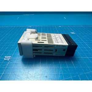 Controlador de Sensor de Presión Azbil NPS1000A-458-1 Usado Como Está, Piezas de Equipos Semiconductores Legacy - Product Image 2