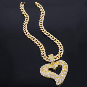 Colgante de Corazón con Piedras de Moissanita Rosa, Chapado en Plata 925, Amuleto Unisex Estilo Hiphop para Uso Diario - Product Image 4