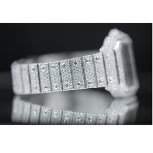 Montre-bracelet de luxe de qualité supérieure, blanche, sertie de diamants, étanche, à quartz, pour hommes, disponible à l'exportation depuis l'Inde. - Product Image 3