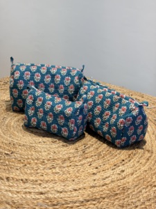 Ensemble de 3 pièces en coton matelassé écologique fait main, vintage, pour sac, imprimé floral rouge, grande fermeture éclair, résistant à l'eau - Product Image 3