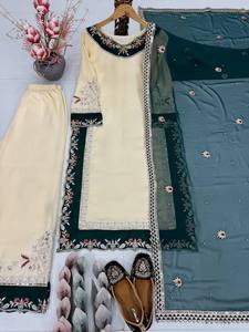 Ensemble Anarkali brodé crème et vert pour femme avec dupatta – Tenue traditionnelle indienne et pakistanaise en soie, longueur cheville, coupe classique - Product Image 2
