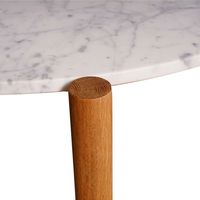 Table basse de luxe Rosso avec matériaux de haute qualité et base robuste, table centrale contemporaine pour salon, décoration intérieure