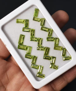 Peridoto Natural Corte Baguette Suelto 10x5 mm Gema Suelta para Fabricación de Joyas - Product Image 3