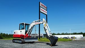 รถขุดขนาดเล็ก Takeuchi TB240 5 ตัน คุณภาพสูง ราคาโรงงาน พร้อมเครื่องยนต์ Perkins เกียร์และปั๊ม ชิ้นส่วน KYB พร้อมหัวเจาะ - Product Image 3