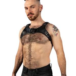 ชุดรัดอกผู้ชาย Mens Centurion 2.0 ขนเฟอร์เทียมสีดำ สายรัดปรับได้ พรีเมียม เป็นมิตรกับสิ่งแวดล้อม ระบายอากาศได้ดี แต่งลูกไม้ เหมาะสำหรับใส่ไปคลับ - Product Image 5