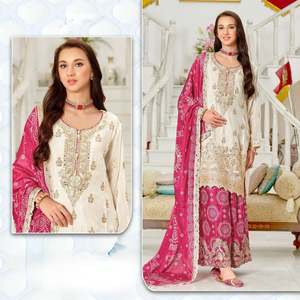 Hermoso Conjunto Tradicional Musulmán de Top y Dupatta para Fiesta con Trabajo Artesanal de Espejo Real y Sharara - Product Image 3