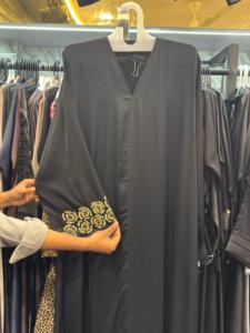Hot sale Dubai Trendy Beautiful Black Traditional Islamic Women's Saudi Arabian <b>Abaya</b> Spring Polyester Breathable Ankle Length - Product Image 2