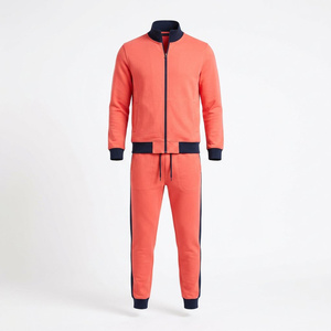 Fabricant de survêtements pour les acheteurs de vêtements en gros, production de vêtements en vrac, commandes de mode personnalisées, vêtements à marque privée - Product Image 1