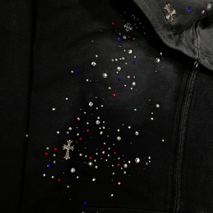 Vente en gros de sweat à capuche de luxe brodé avec strass, en tissu éponge de coton doux à motif uni, pour streetwear décontracté et quotidien - Product Image 3