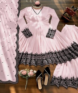 Conjunto de Kurta y Palazzo Tradicional Rosa para Mujer, Bordado Negro, Largo hasta el Suelo, Corte Holgado, Estilo India Pakistán, Ropa Casual 83588 SP-71 - Product Image 3