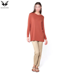 T-shirt ample et décontracté pour femme musulmane, coupe régulière, style streetwear confortable, en tissu 100 % coton écologique, dernière tendance - Product Image 3