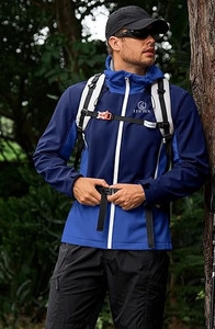 Chaqueta Técnica Softshell para Hombre LUCIVA Azure Zenith, Corte Ajustado, con Cuello Alto y Logotipo Frontal, para Todo Tipo de Clima - Product Image 3