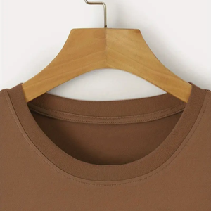 เสื้อยืดผู้หญิงผ้าคอตตอน100% พิมพ์ลายออกแบบได้ตามต้องการเสื้อฟิตเนสแขนนุ่มสำหรับใส่วิ่ง - Product Image 1