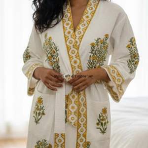 เสื้อคลุมอาบน้ำผ้าฝ้ายวาฟเฟิลพิมพ์ลายด้วยมือขายส่ง - Product Image 4