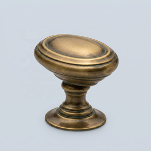 Bouton de meuble ovale en laiton de designer, finition mate antique, design traditionnel, quincaillerie pour la maison, le bureau et le salon - Product Image 3