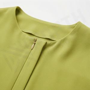 Abaya contemporaine pour femmes, coupe élégante et modeste, idéale pour le travail, les événements religieux ou les soirées, nouveau style - Product Image 4